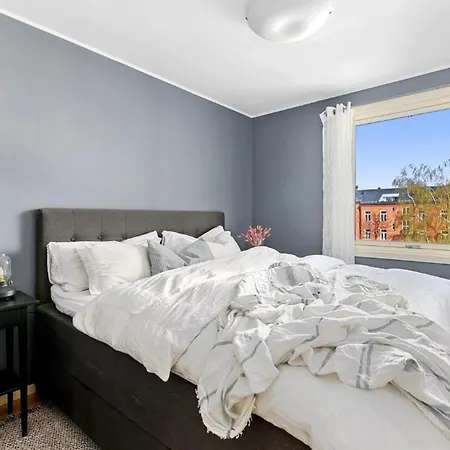 דירה Bright & Modern Flat In Center! *